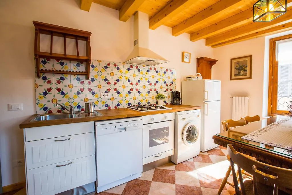 Le Camerine Apartment Water Front Toscolano Maderno