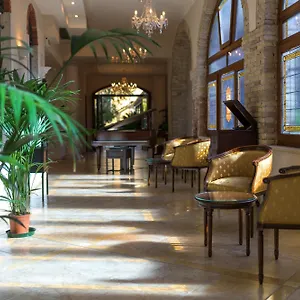 4* Hotel Antico Monastero