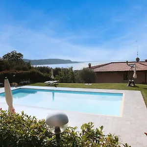 Seeblick Lockoff Apartment, Pool&garten, Terrasse Apartment