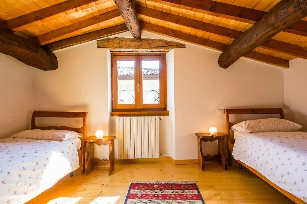 Le Camerine Apartment Water Front Toscolano Maderno Italy