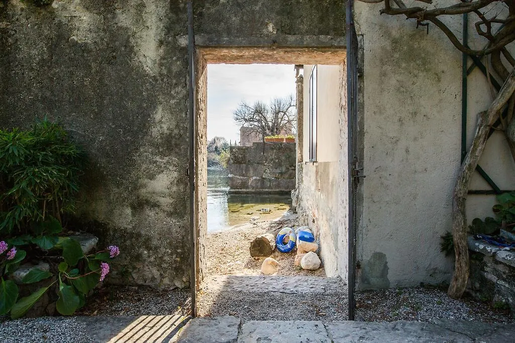 Le Camerine Apartment Water Front Toscolano Maderno 0*,